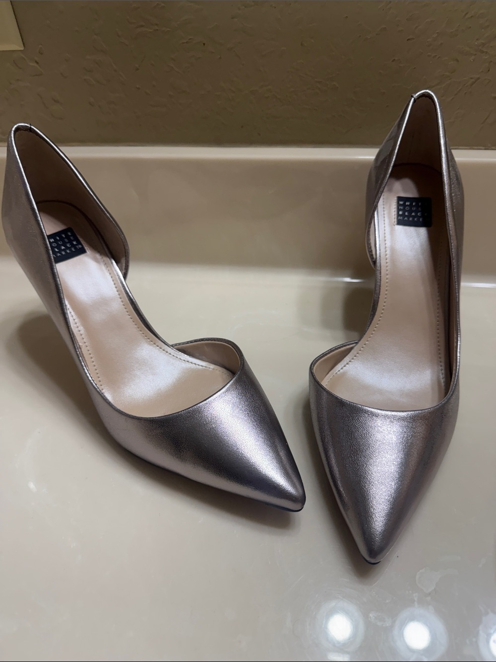 Metallic Women's Pumps - Silver with pink undertone sz 8 WHBM
